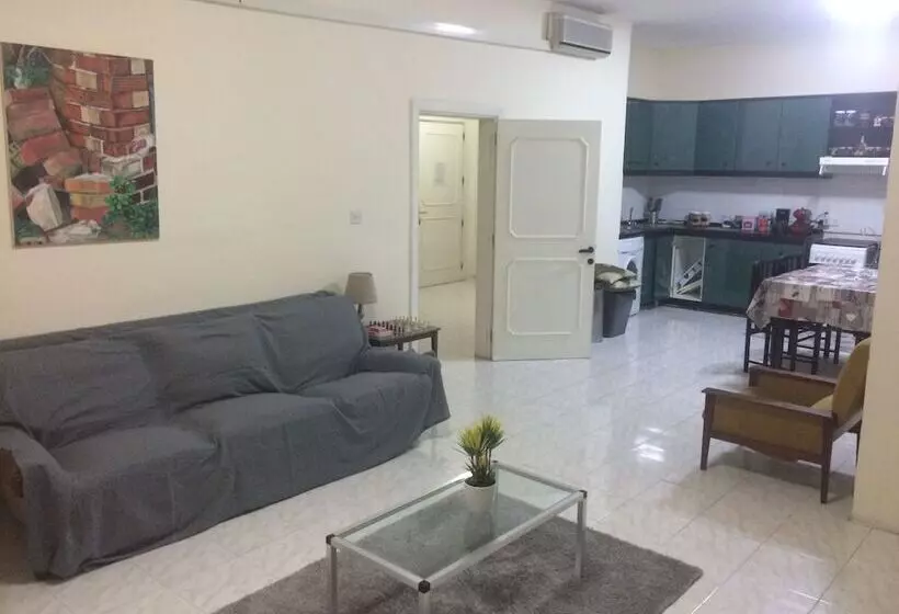 تختخواب و صبحانه Maltese Rooms