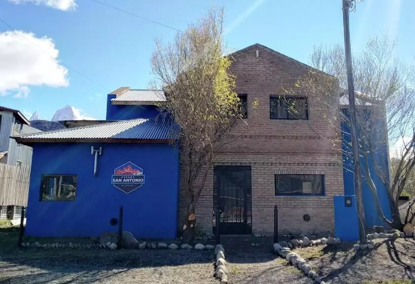 簡易ホテル Posada San Antonio