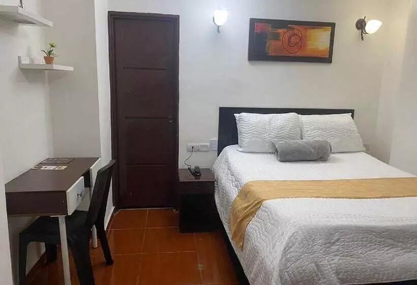 ホテル Avenida 3 Real En El Norte De Cali