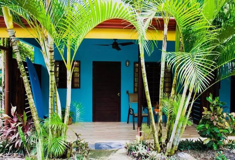 Hotelli Cabinas D’val