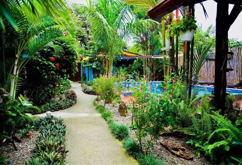 Hotelli Cabinas D’val