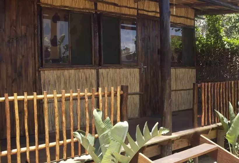 Hotelli Gamboozini Lodge