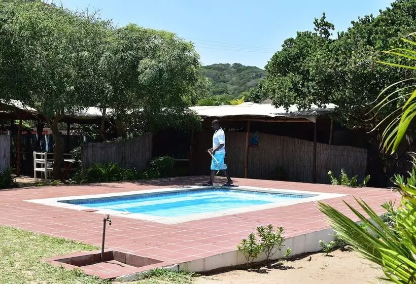 Hotelli Gamboozini Lodge