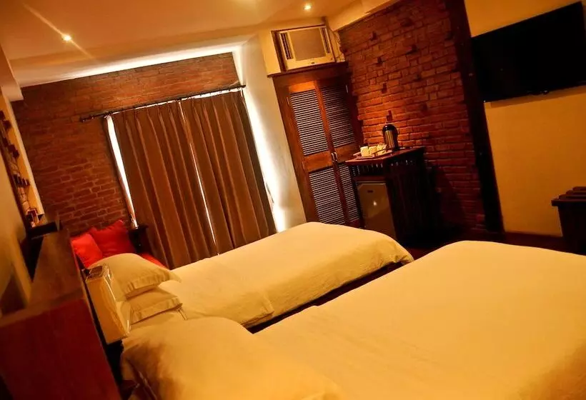 Mango Valley Hotel 2