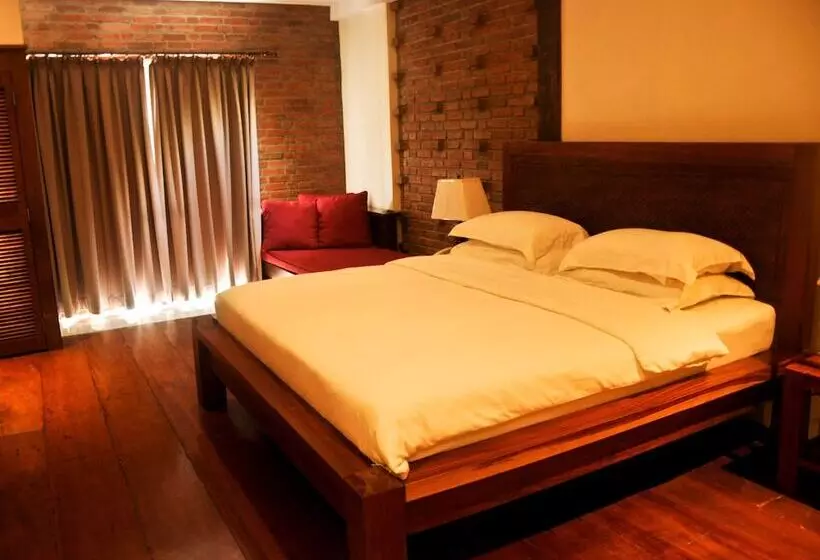 Mango Valley Hotel 2