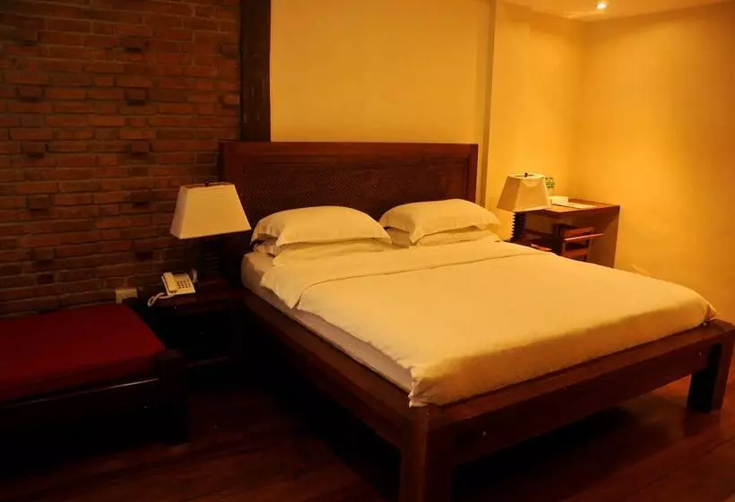Mango Valley Hotel 2