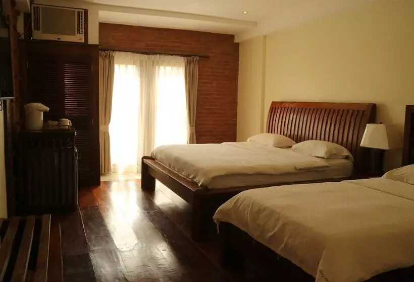 Mango Valley Hotel 2