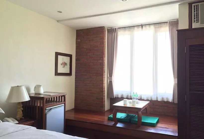 Mango Valley Hotel 2