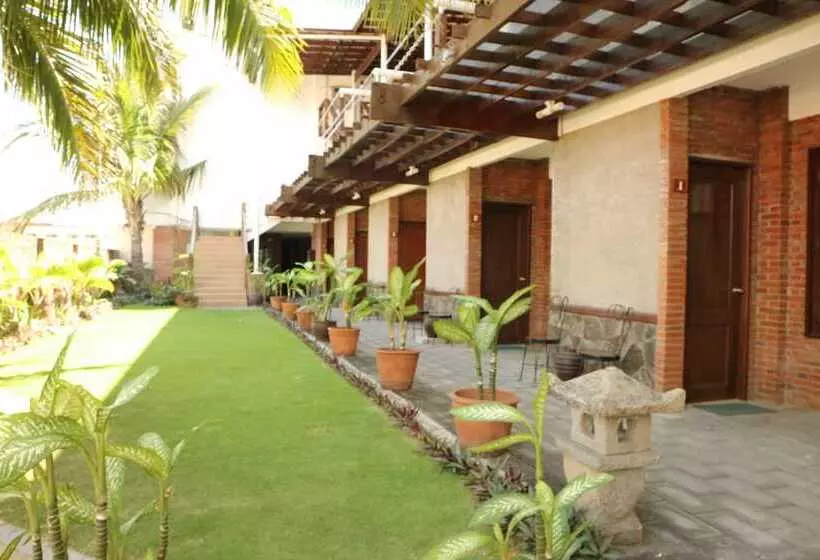 Mango Valley Hotel 2