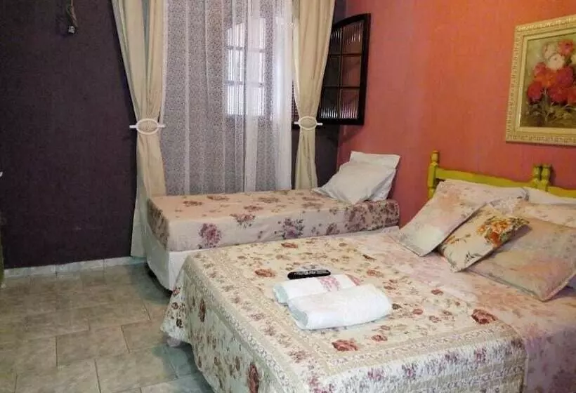 Hotelli Pousada Sobre As Ondas