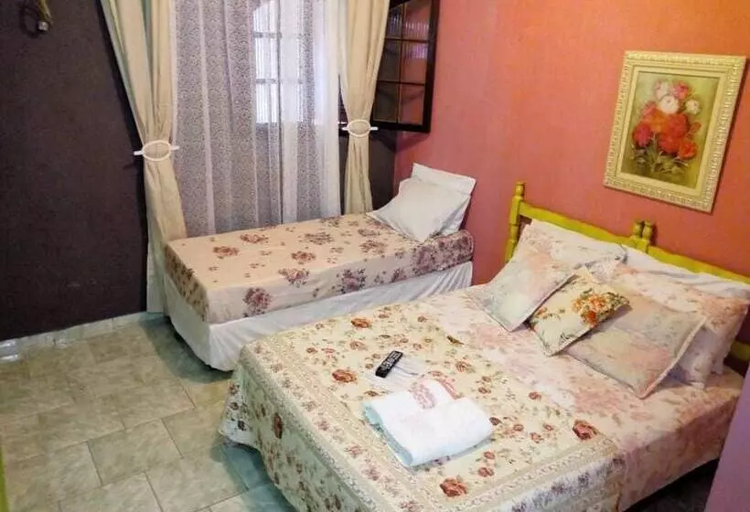 Hotelli Pousada Sobre As Ondas