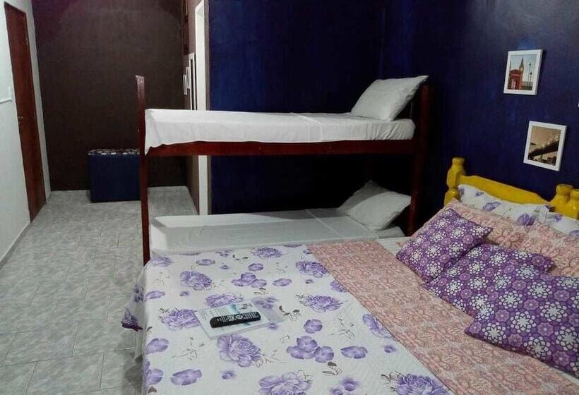 בית מלון כפרי Pousada Sobre As Ondas