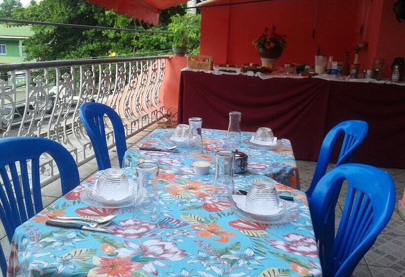 בית מלון כפרי Pousada Sobre As Ondas