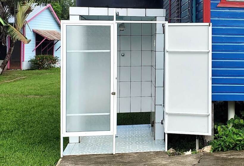 هاستل Lower Dover Jungle Lodge & Maya Ruins