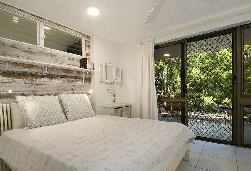 Tea Trees One Little Cove