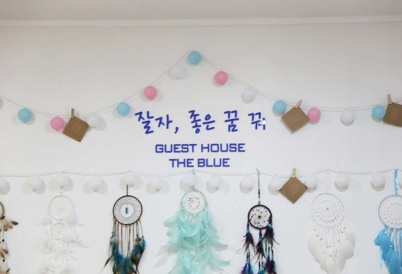 The Blue Guesthouse   Hostel