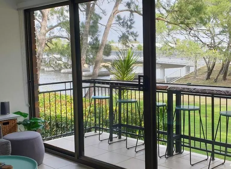 Unit 4 Weyba Lodge Noosa