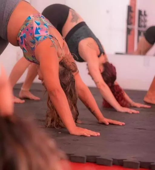 ユースホステル Surfcamp Arara