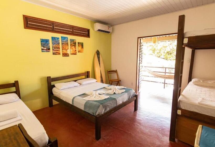 هاستل Surfcamp Arara