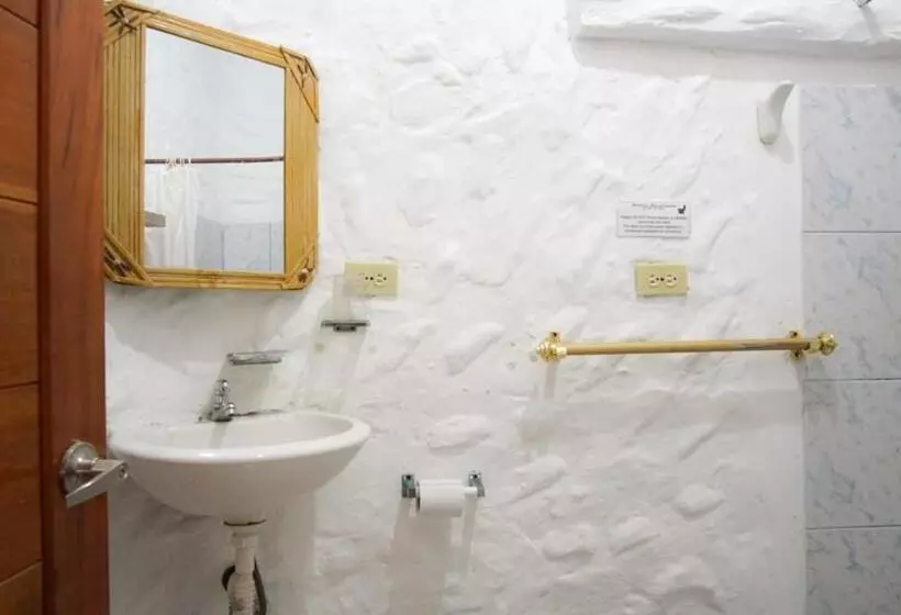 Hostal Galapagos By Bar De Beto