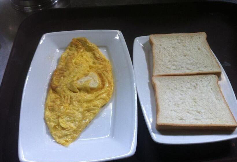 פנסיון Hong Phann Guest House