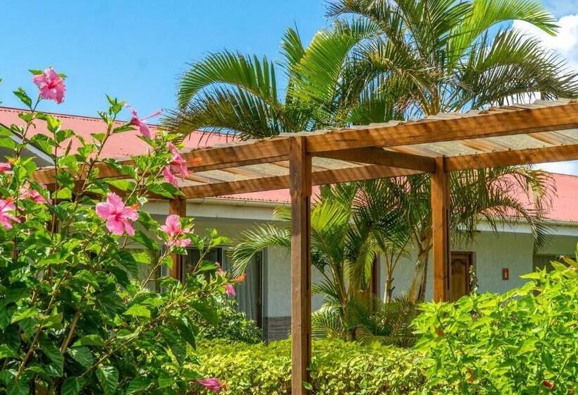 پانسیون Maru Lodge