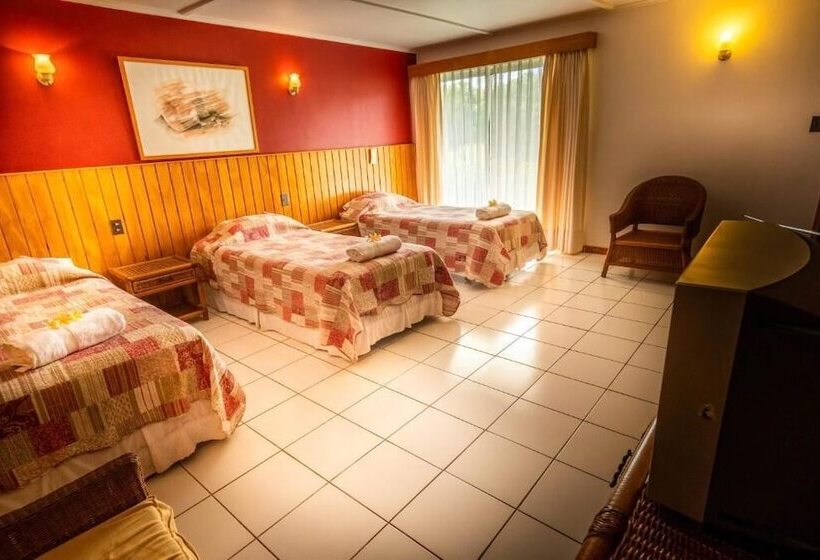 پانسیون Maru Lodge