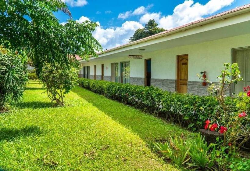 پانسیون Maru Lodge