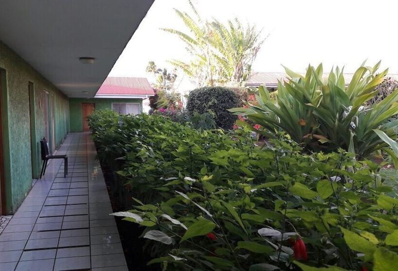 پانسیون Maru Lodge