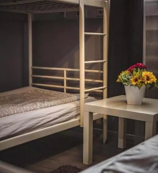 4 Couples & 4 Friends Hostel