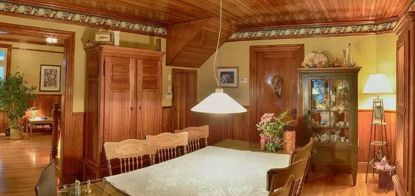 ベッドアンドブレックファースト Auberge à La Chouenne