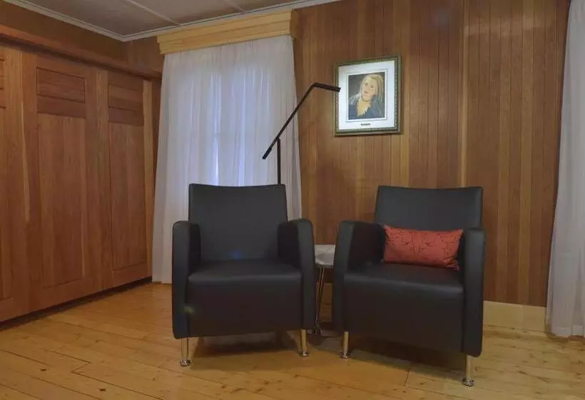 ベッドアンドブレックファースト Auberge à La Chouenne