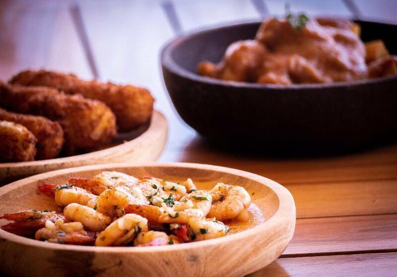 مبيت وإفطار Mango Lodge