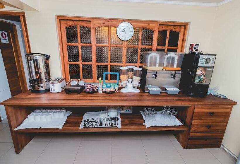 هتل Rustico Calama