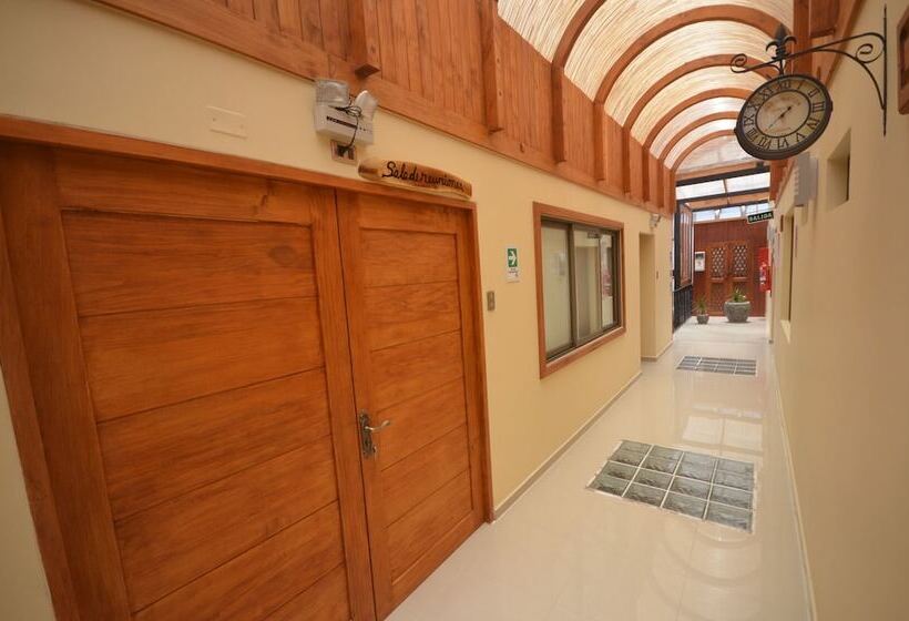 هتل Rustico Calama