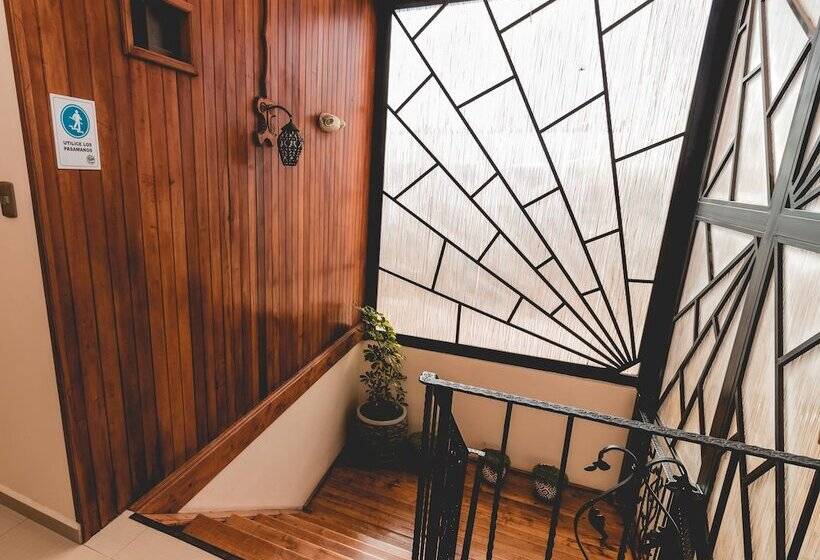 هتل Rustico Calama