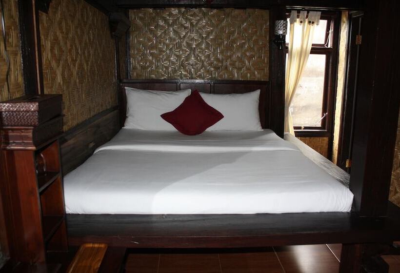 渡假胜地  Batur Lakeside Huts