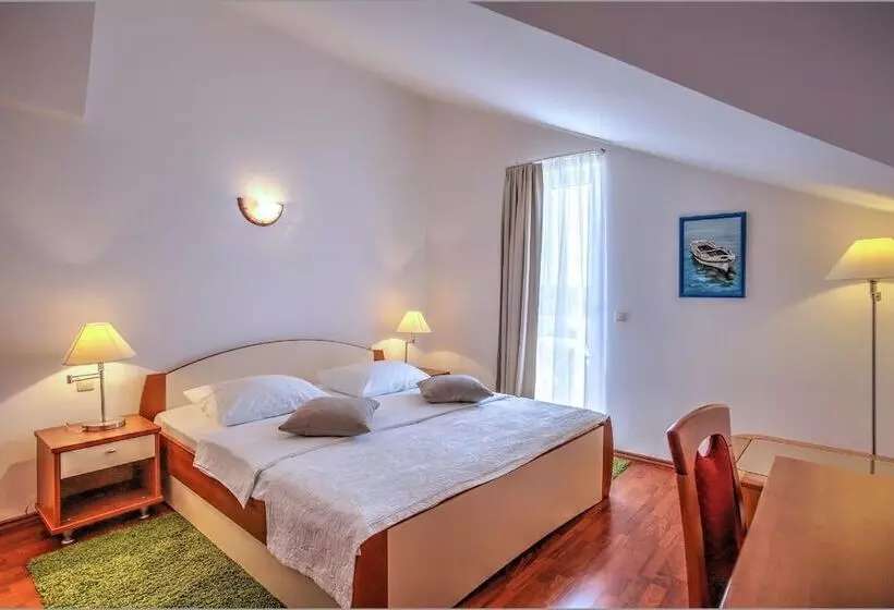 Aparthotel Zaton