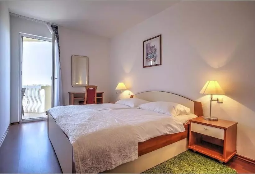 Aparthotel Zaton