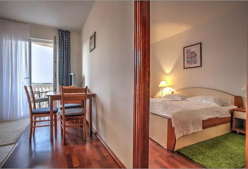 Aparthotel Zaton