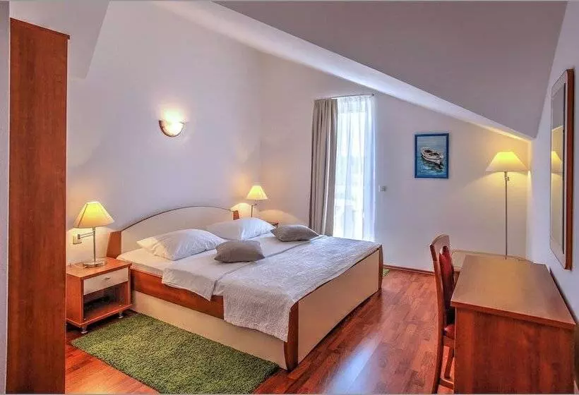 Aparthotel Zaton