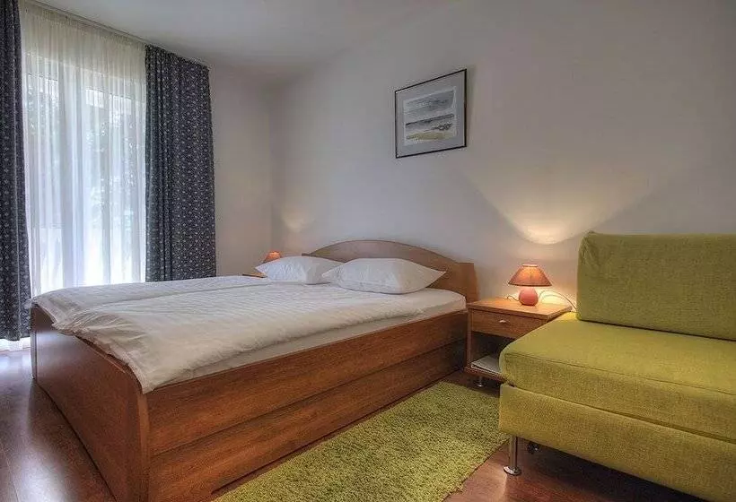 Aparthotel Zaton
