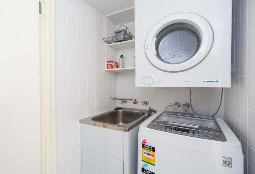 Astra Apartments   Paramatta