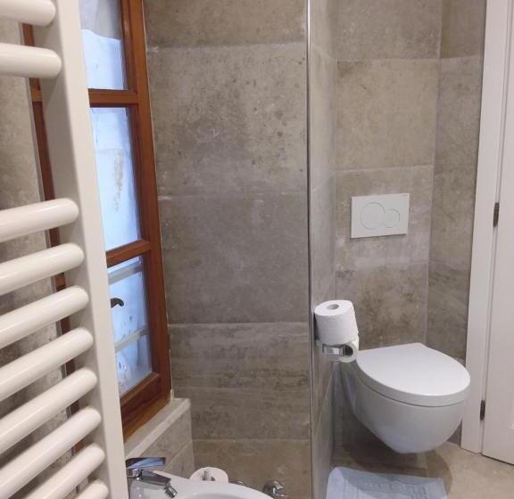 Bed and Breakfast Rina Rooms