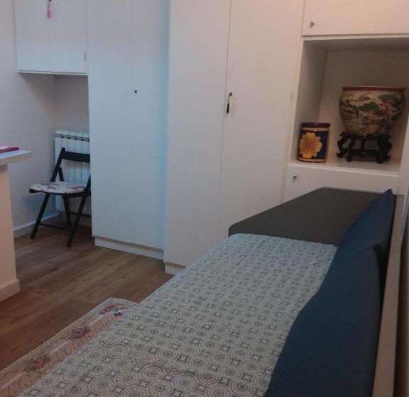 Bed and Breakfast Rina Rooms