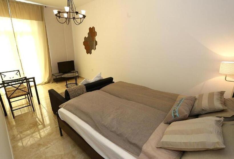 Guesthouse Villa Maggie