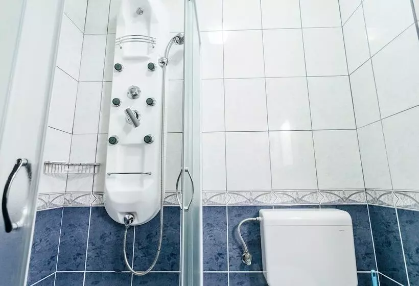 هتل Azzurro