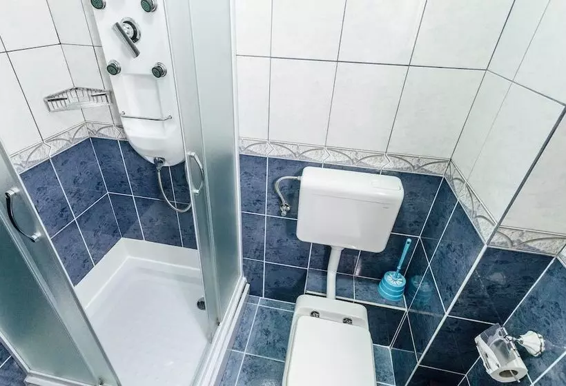 هتل Azzurro