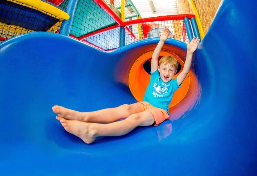 Hotel Big4 Happy Hallidays