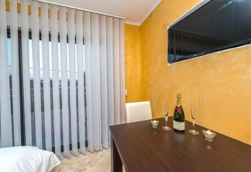 Aparthotel Zaton